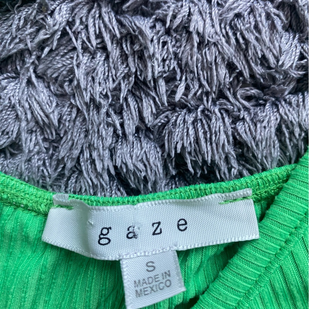 Gaze Green Ribbed Tank Top - Picture 2 of 2
